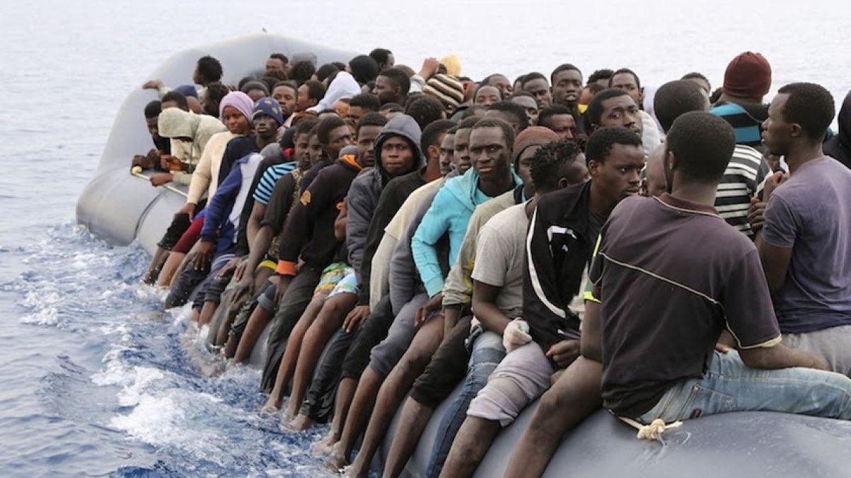 Imagen de archivo de una patera con subsaharianos a bordo.