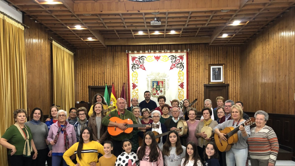Participantes en uno de los encuentros de Cuadrillas celebrados en Huércal-Overa.