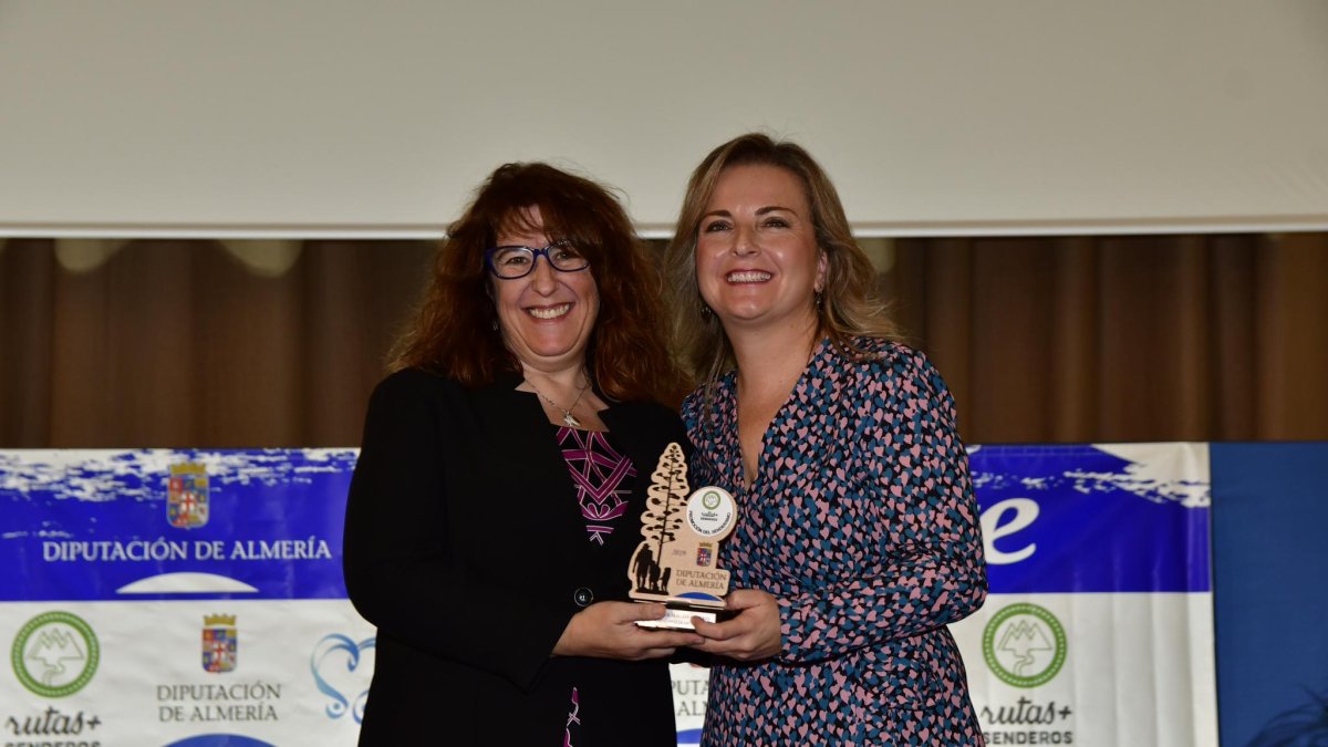 La diputada de Deportes, María Luisa cruz entregó todos los premios.