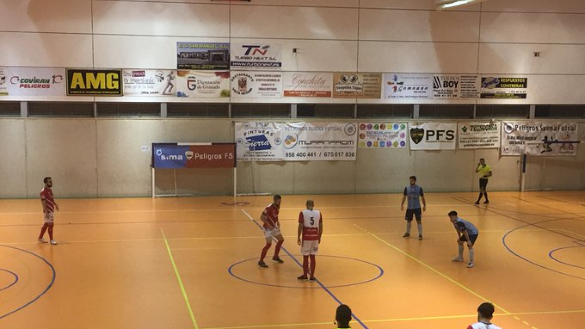 Otra derrota en la pista de Peligros.