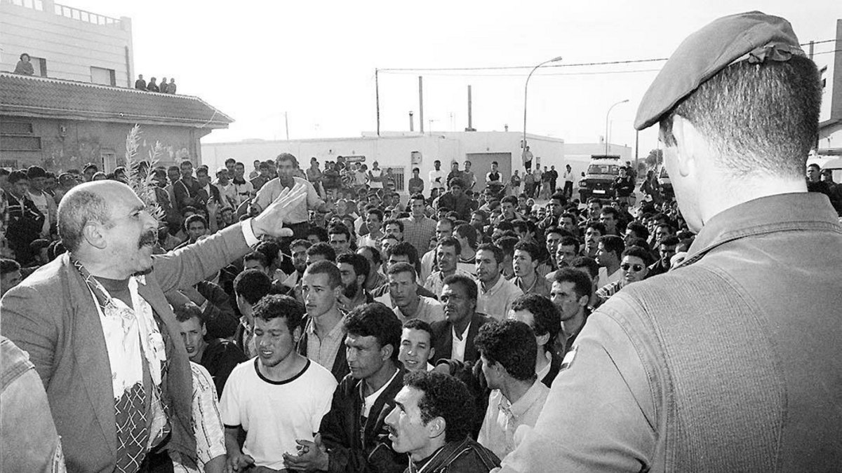 Imagen de El Ejido en sus días críticos de febrero de 2000.