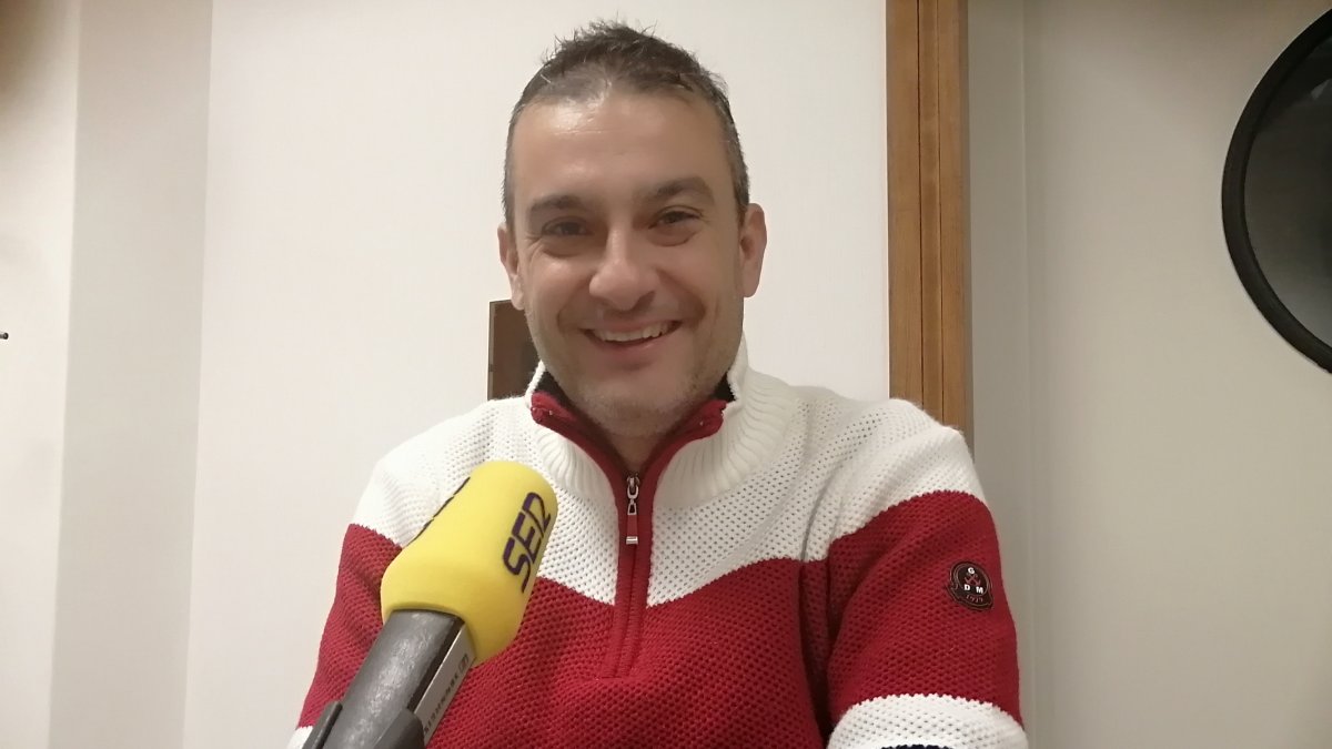 Isra Polo recuperó la sonrisa con el gol de Sekou.