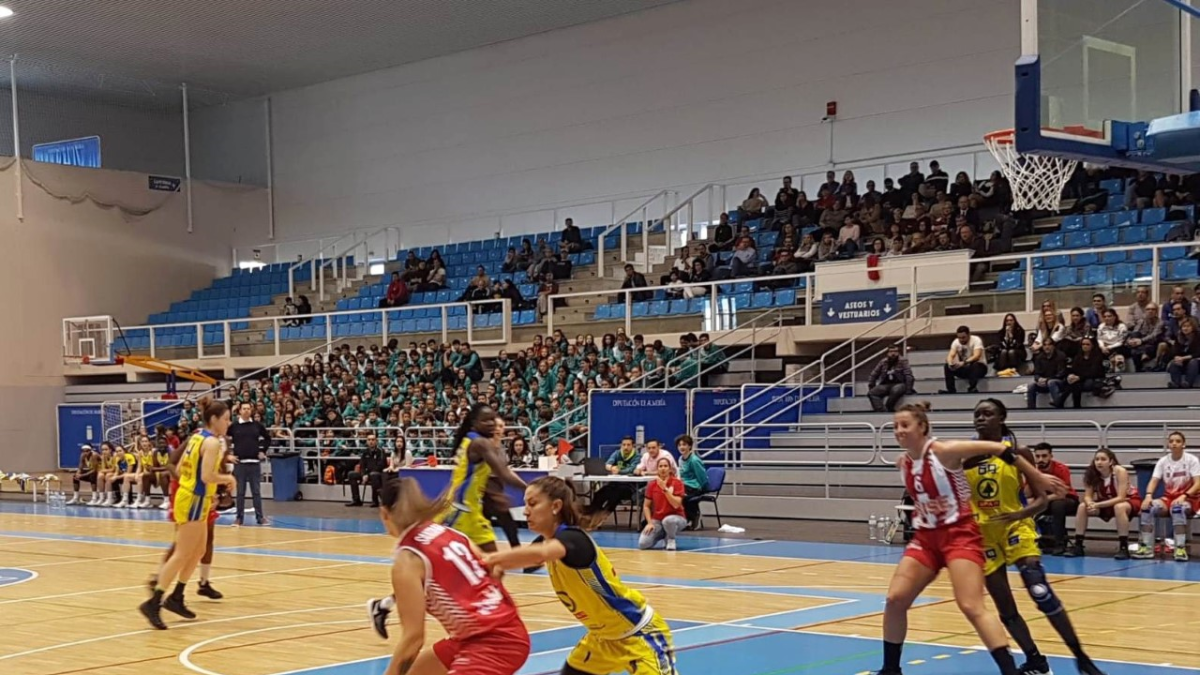 Las jugadoras almerienses realizaron un buen partido.