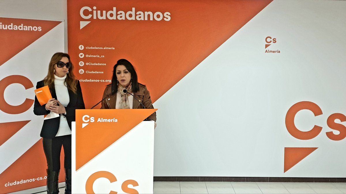 Mercedes López y Marta Bosquet.