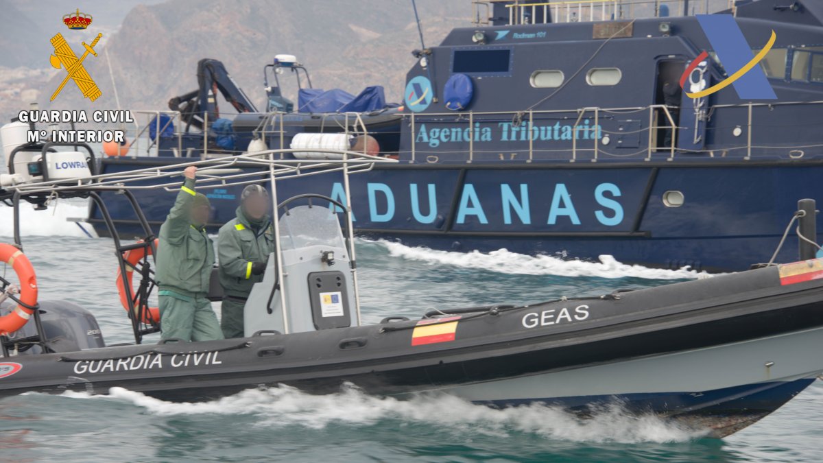 Simulacro de la Guardia Civil y la Agencia Tributaria.