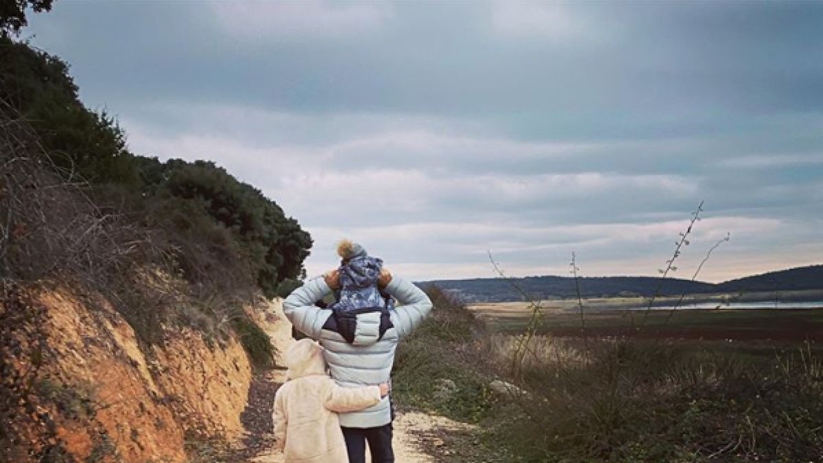 David Bisbal junto a sus hijos Matteo y Ella.