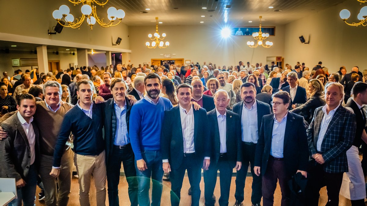 Un momento de la reunión del PP en Roquetas.