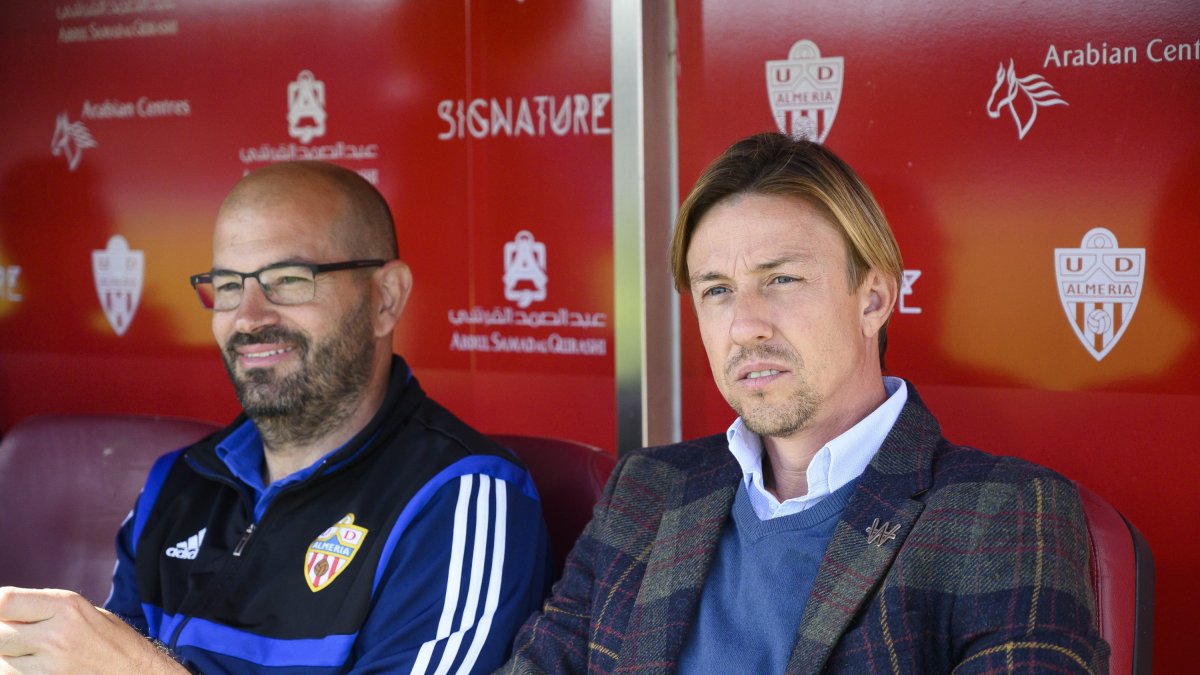 El técnico del Almería vivió la primera derrota en el Almería en Liga.