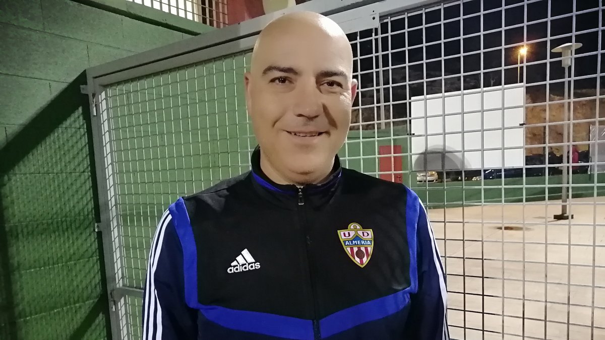 Miguel Compán en la Ciudad Deportiva de Los Ángeles.