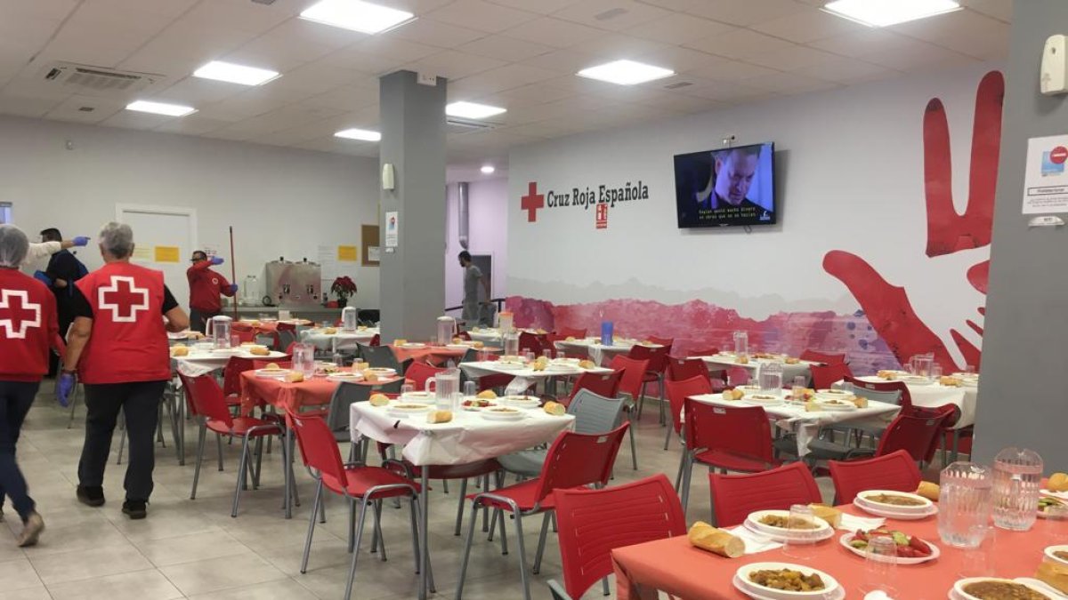 Cruz Roja y FAAM oganizan una cena solidaria