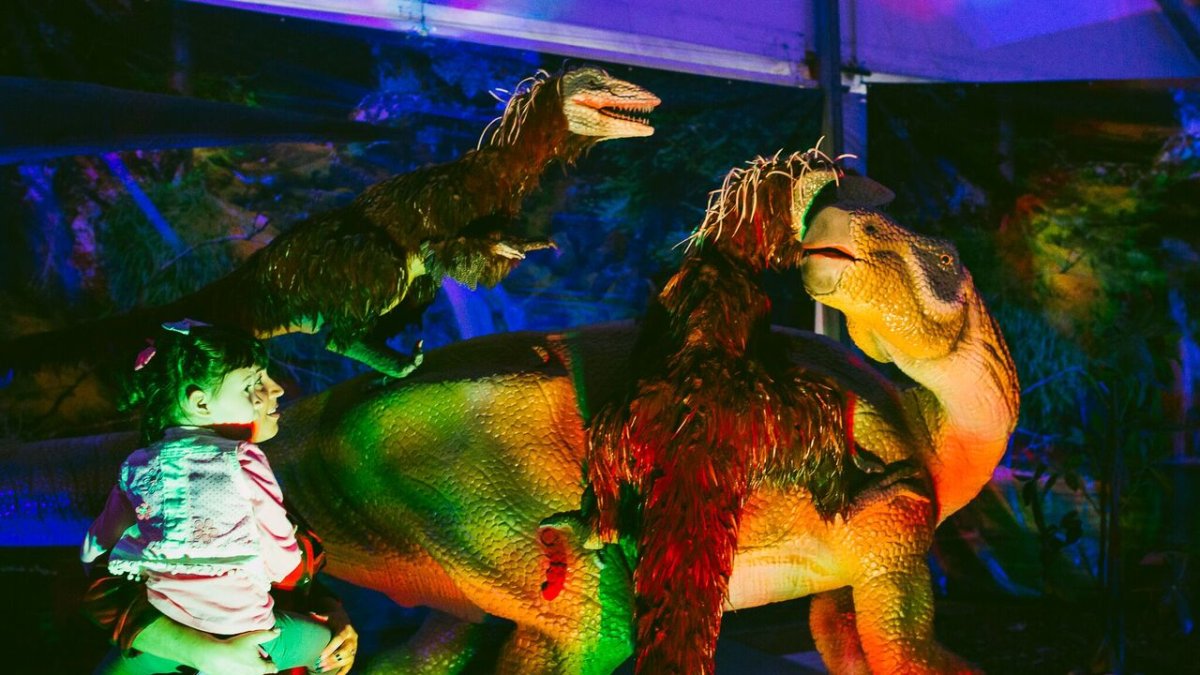 Mundo Jurásico una fascinante exposición de 2.000 m² de dinosaurios