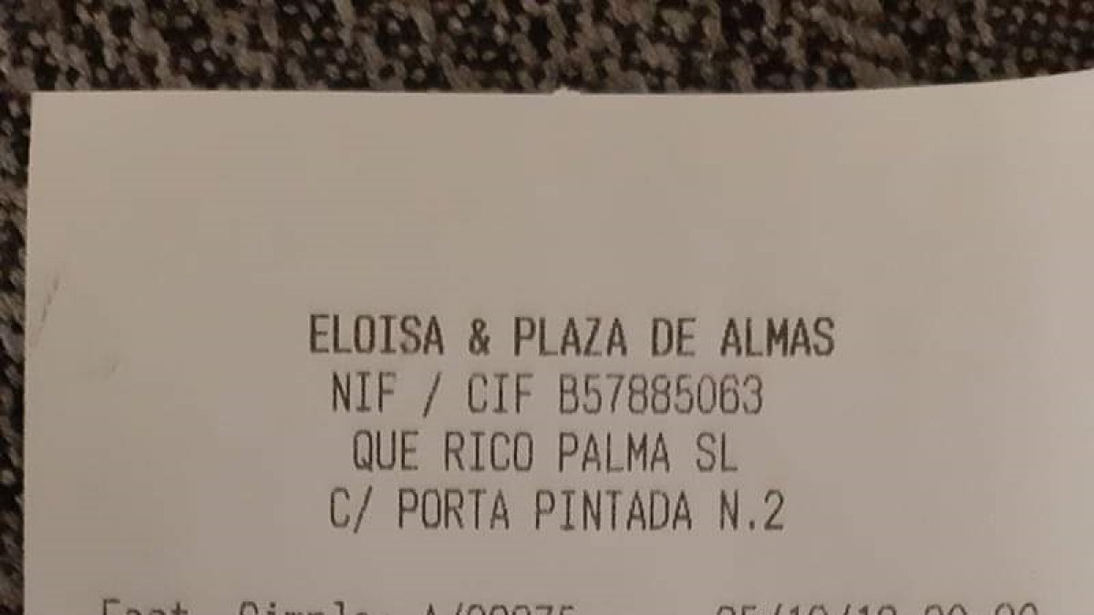 Cada refresco costaba 6,50 euros y el agua 3,50.