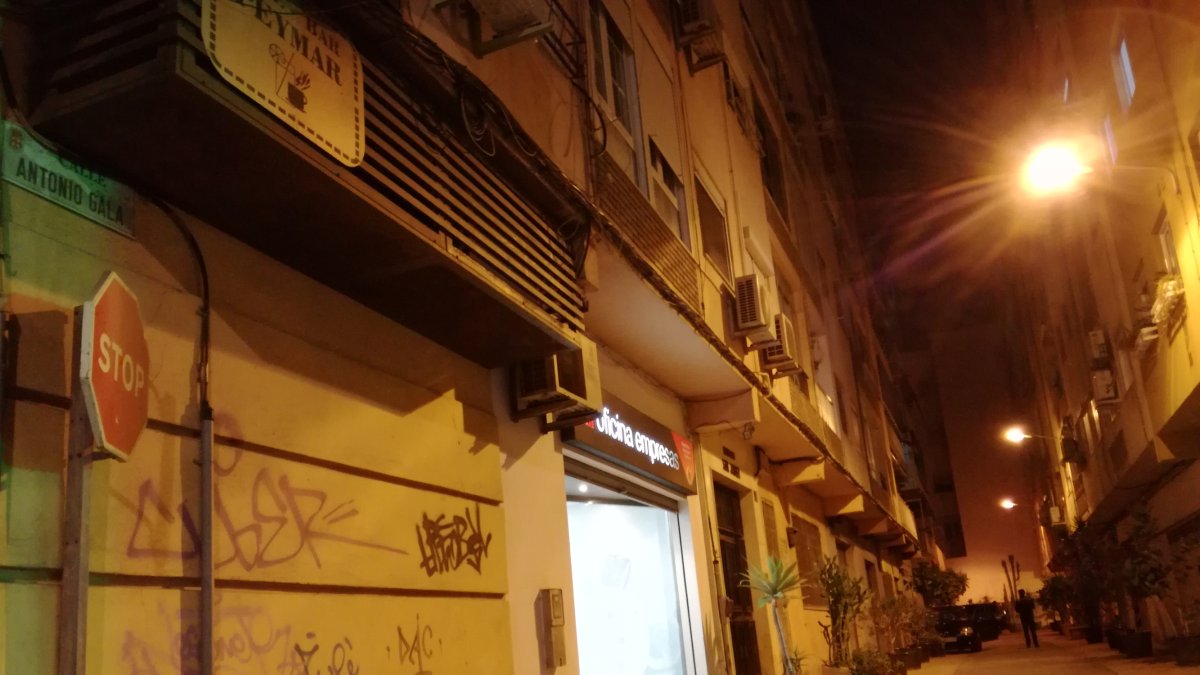 Calle Antonio Gala de la capital en la que ocurrieron los hechos en la mañana del 1 de enero.