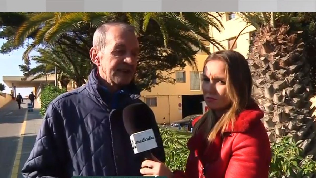 El padre de la joven, durante su aparición en televisión.