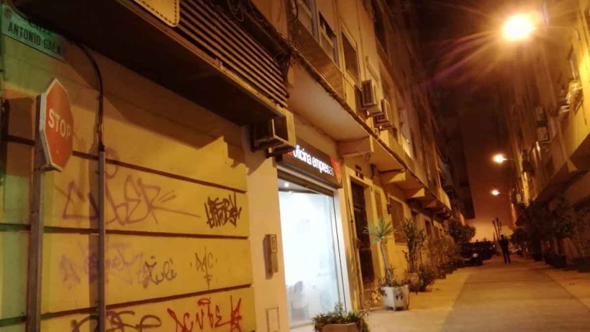 Calle Antonio Gala de la capital en la que ocurrieron los hechos en la mañana del 1 de enero.