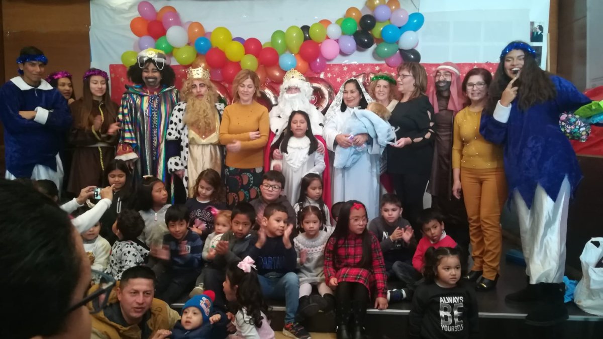 Especial entrega solidaria de juguetes.