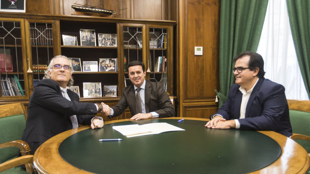 Firma de la Declaración de Intenciones entre las dos entidades.