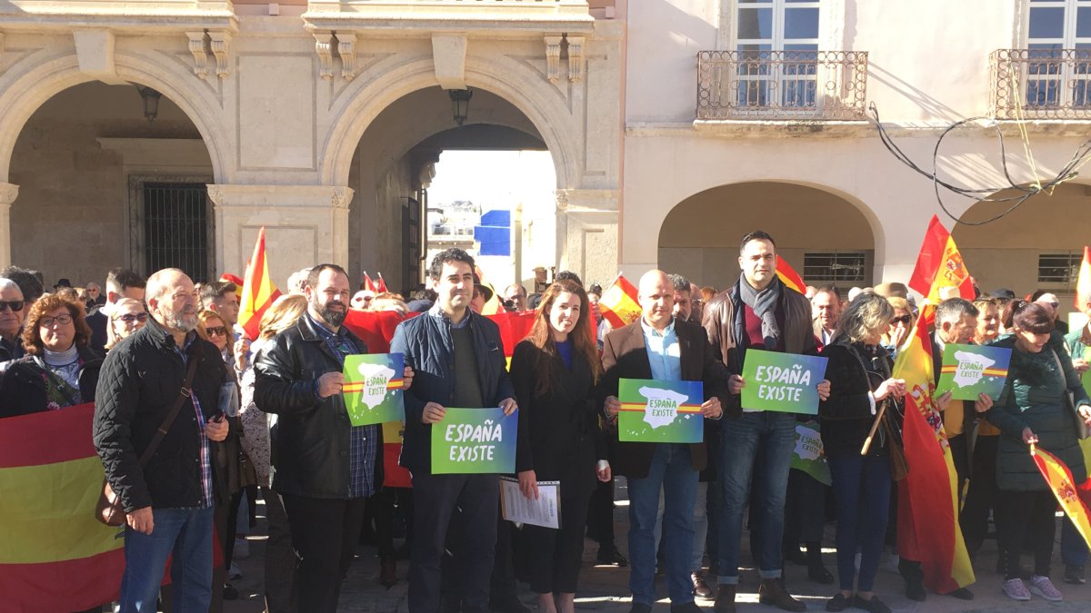 Autoridades políticas en la manifestación.
