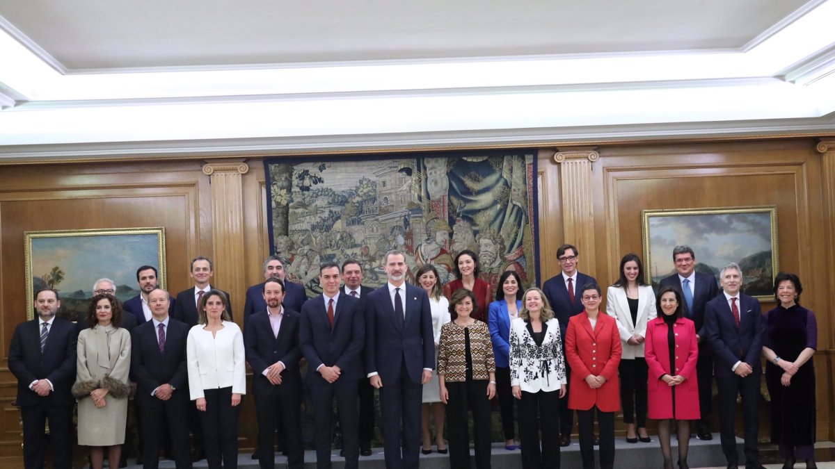 Imagen difundida por la Casa Real después de la toma de posesión del nuevo gobierno.