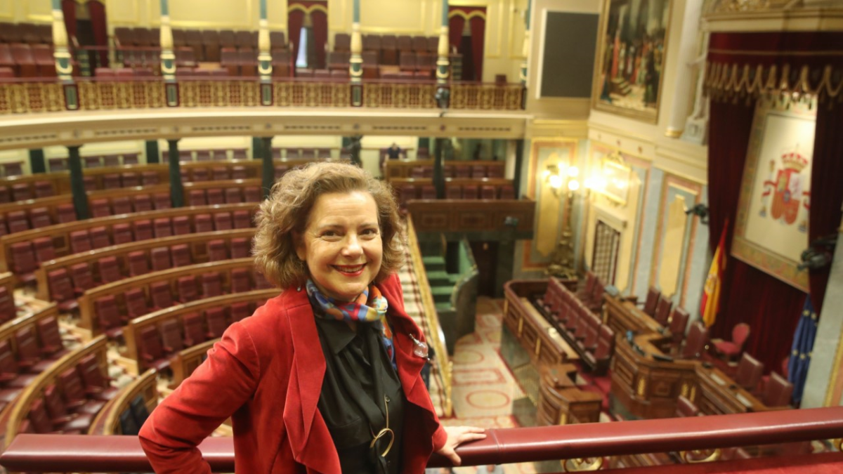 Magis Iglesias, periodista parlamentaria, en el Congreso de los Diputados.