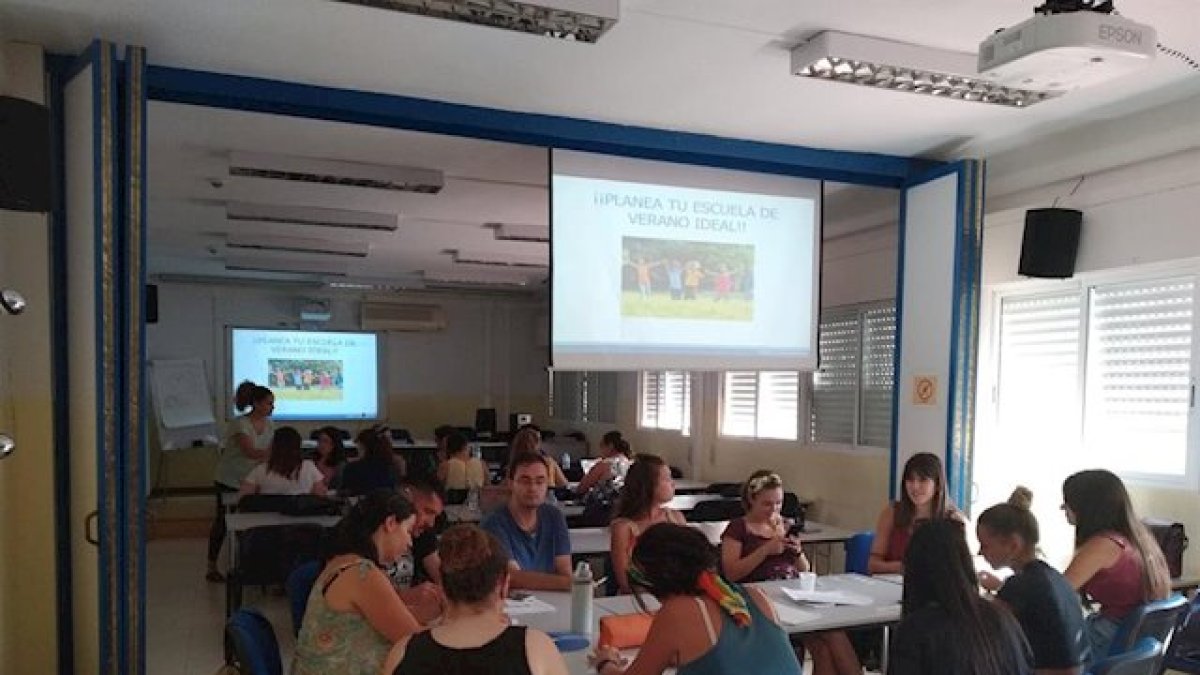 Participantes en un curso sobre autismo en Almería.
