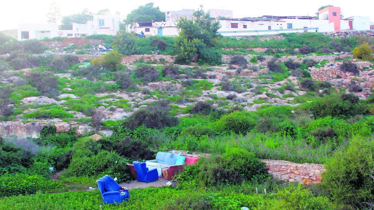 El camino viejo de la Molineta empieza en el colegio de Santa Isabel