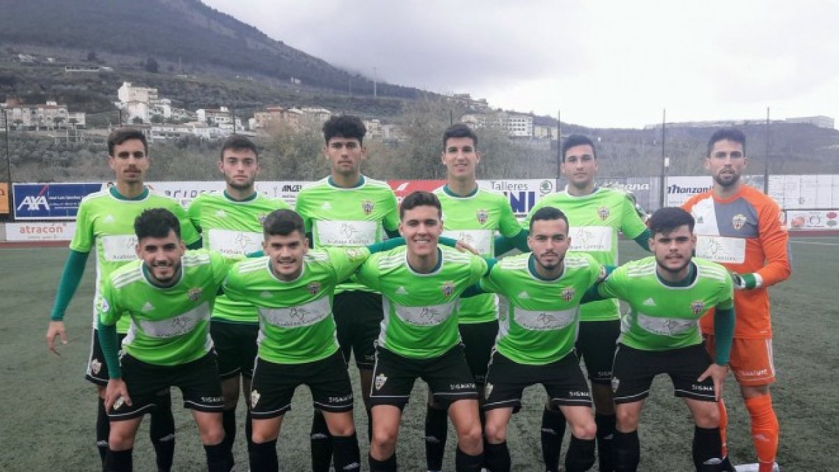 Once inicial del Almería B en Loja.