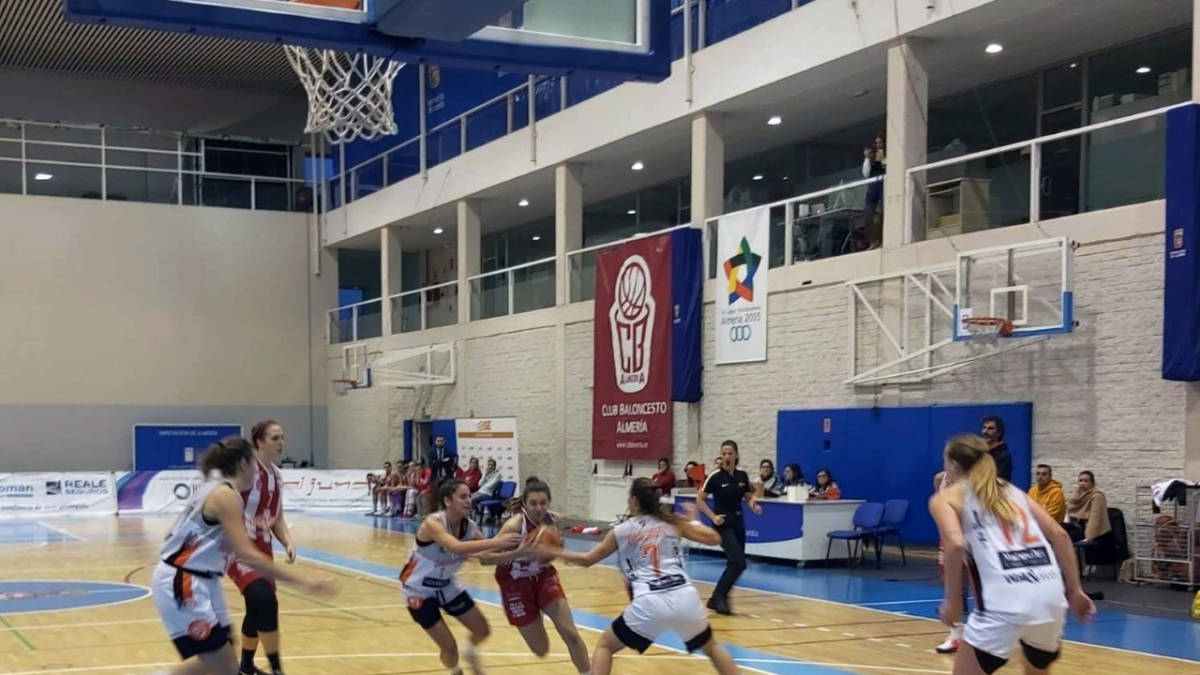 Tercera victoria consecutiva para las almerienses.