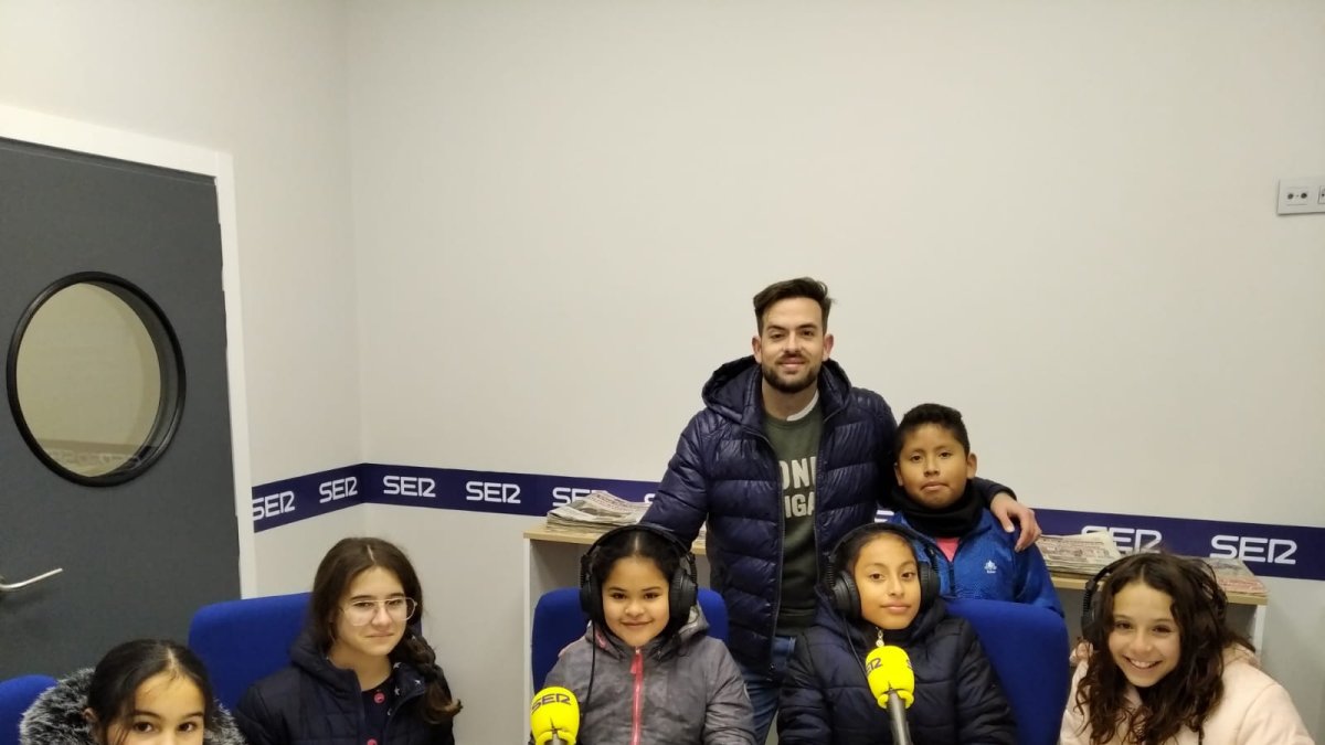 Los alumnos se encargaron de recopilar la información y elegir la aplicación.