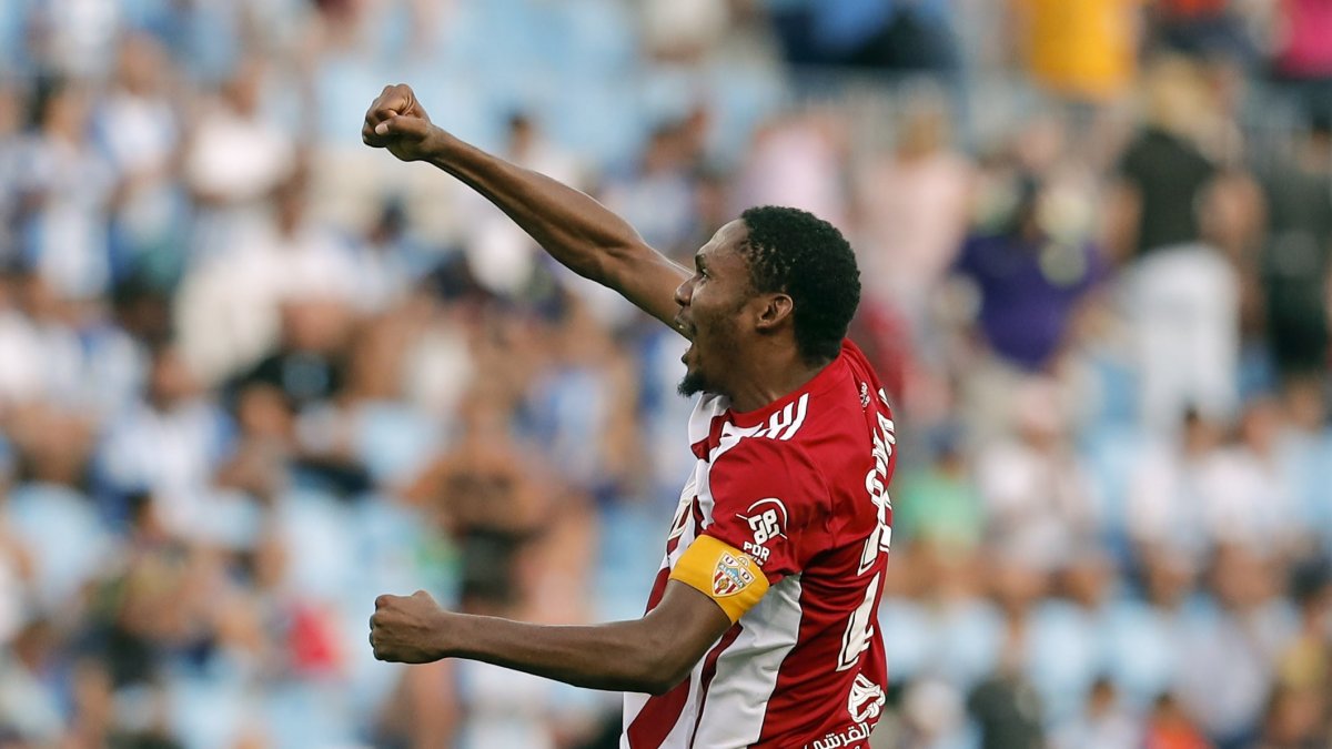 Lucien Owona era uno de los capitanes del Almería.