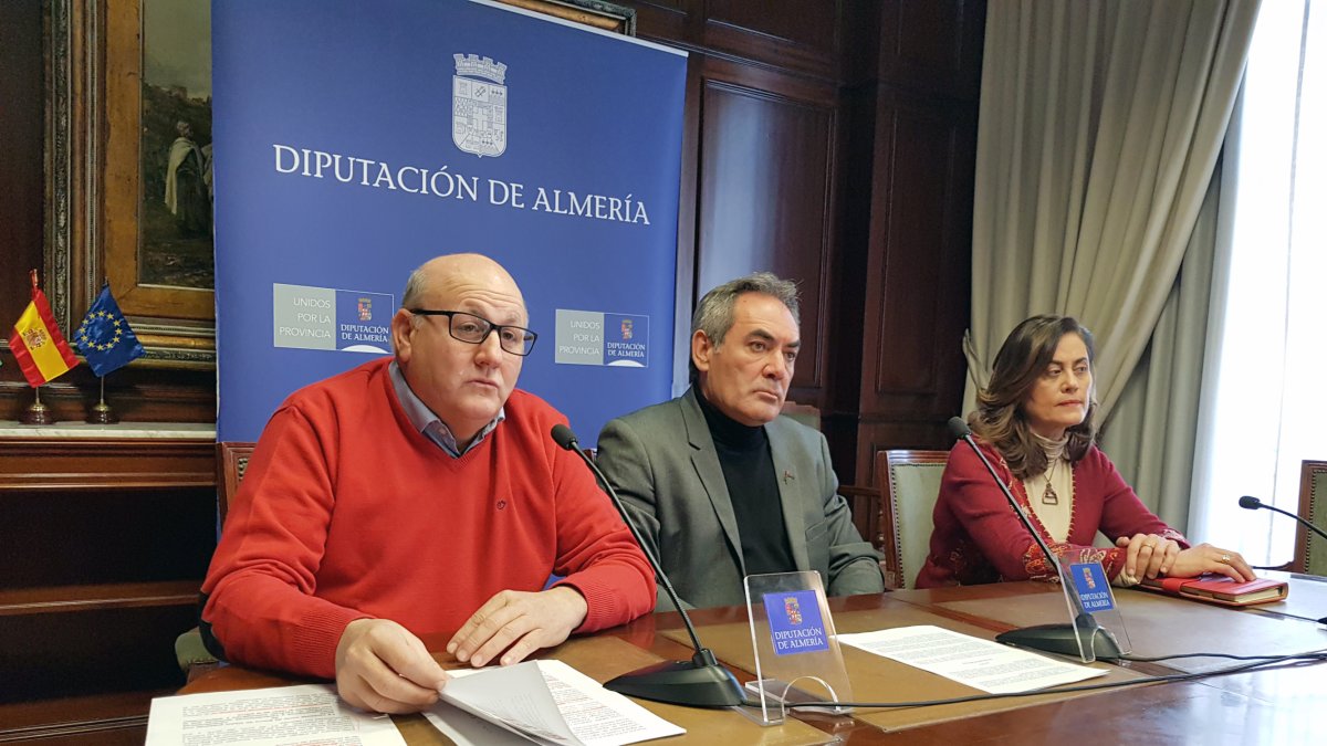 Los diputados socialistas Antonio Gutiérrez, Marcelo López y Carmen Aguilar.