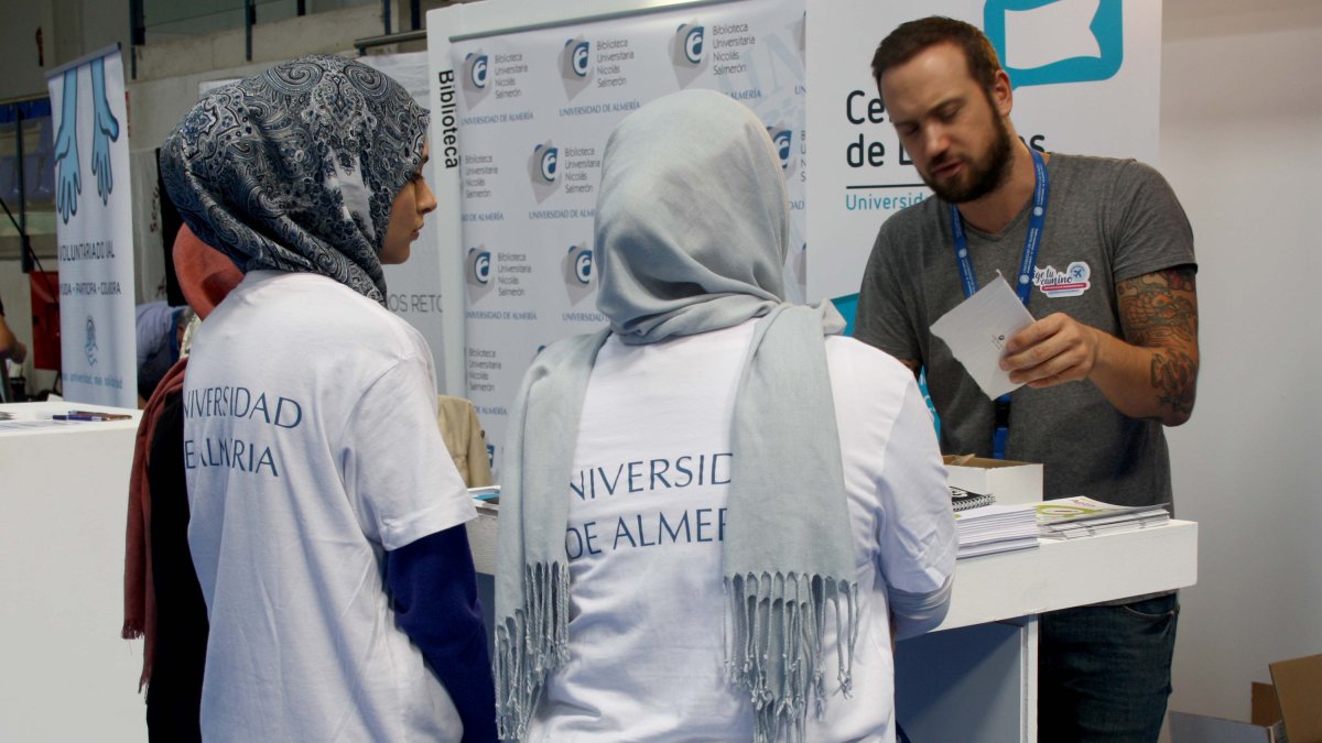 Estudiantes magrebíes en la UAL.