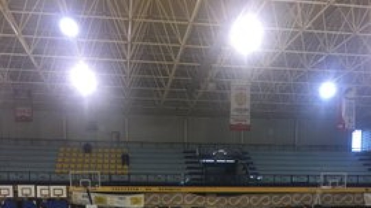 Los celestes en la pista sevillana.