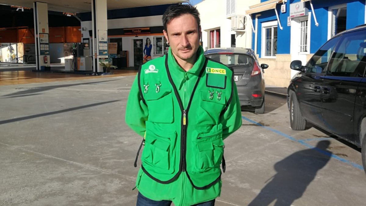 El vendedor de la ONCE Francisco Javier Uclés Orta ha llevado la suerte a Olula.