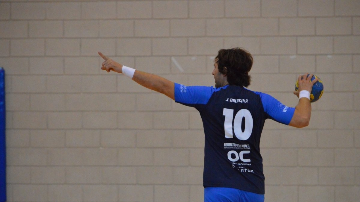 Una jugada del partido.