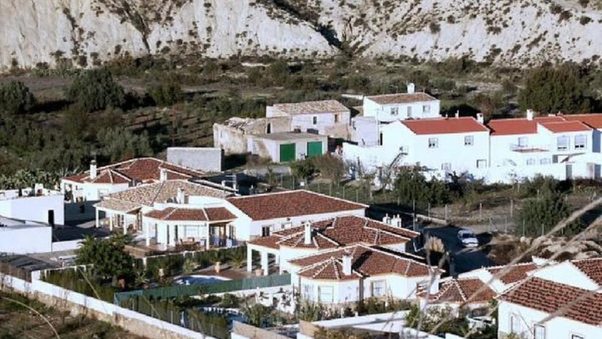 Viviendas situadas en el término municipal de Arboleas.