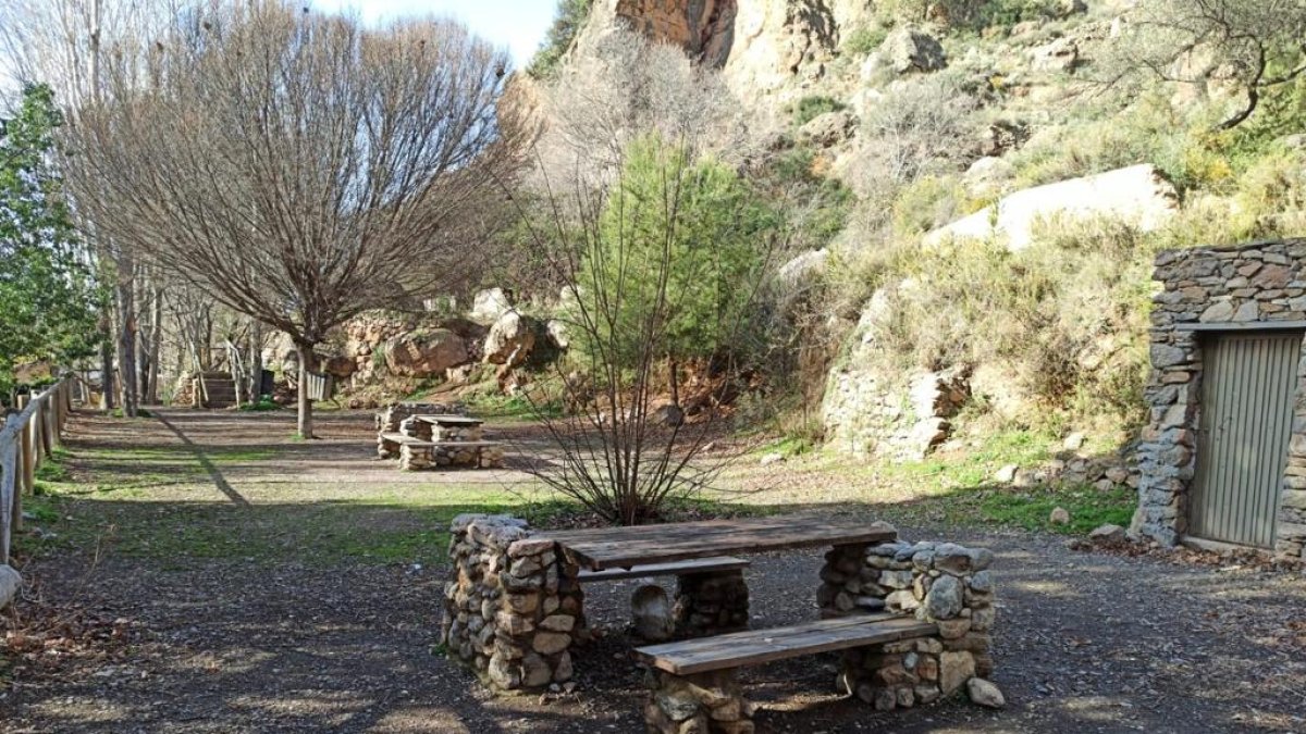 Ya han comenzado los trabajos de mejora en el Arroyo de Celín.