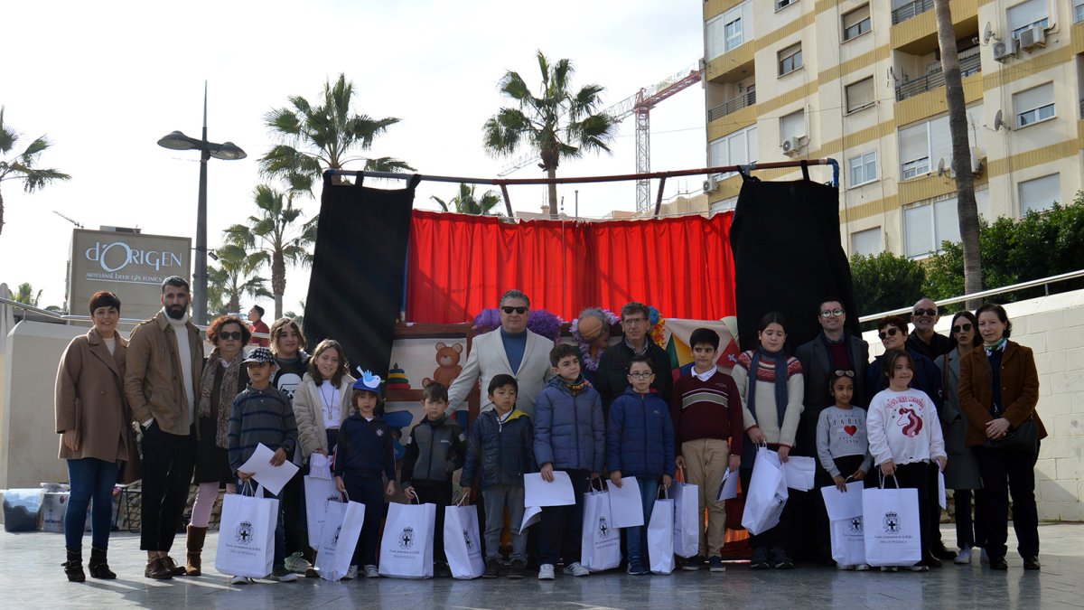 Almería: ganadores del concurso de poesía ‘La infancia por la paz y la tolerancia’.