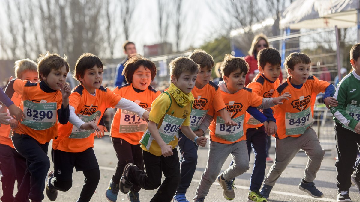 Pequeños y pequeñas, en la Media Maratón 2019.