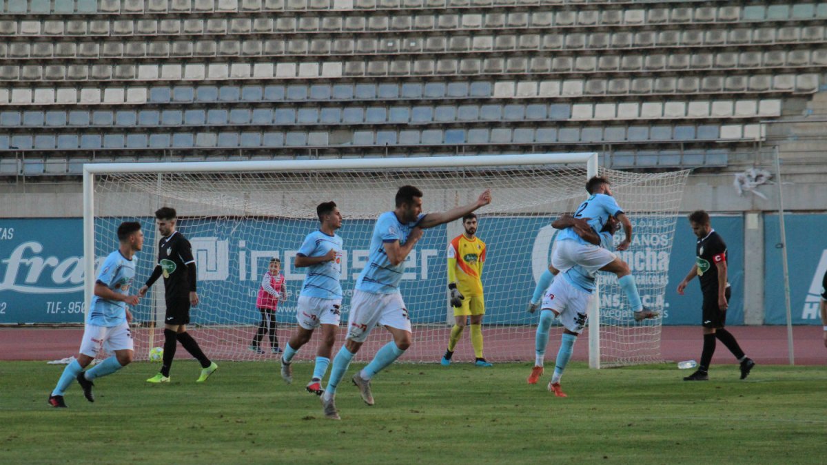 El CD El Ejido, a ganar.