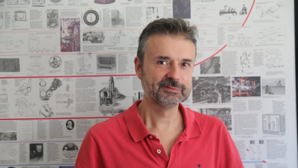 Manuel Berenguel, en su oficina