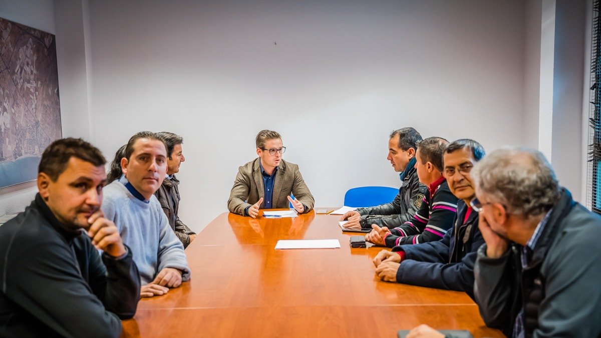 Reunión del concejal José Luis Llamas con representates de Asempal.