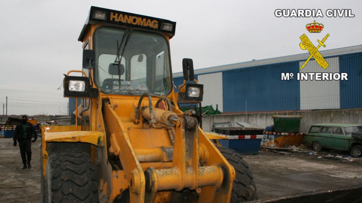 Maquinaria intervenida por la Guardia Civil en una imagen de archivo.
