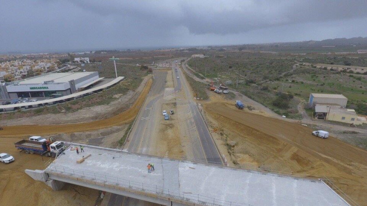 Obras en la carretera entre Vera y Garrucha.