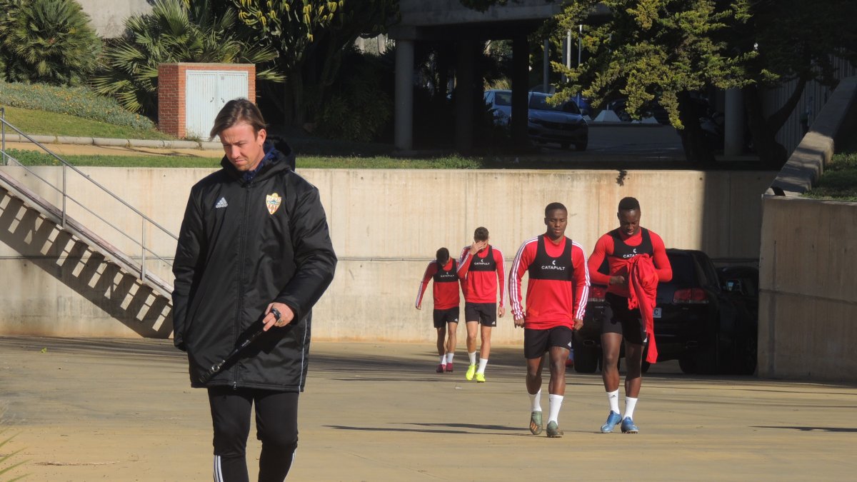 Guti, rumbo al Anexo.