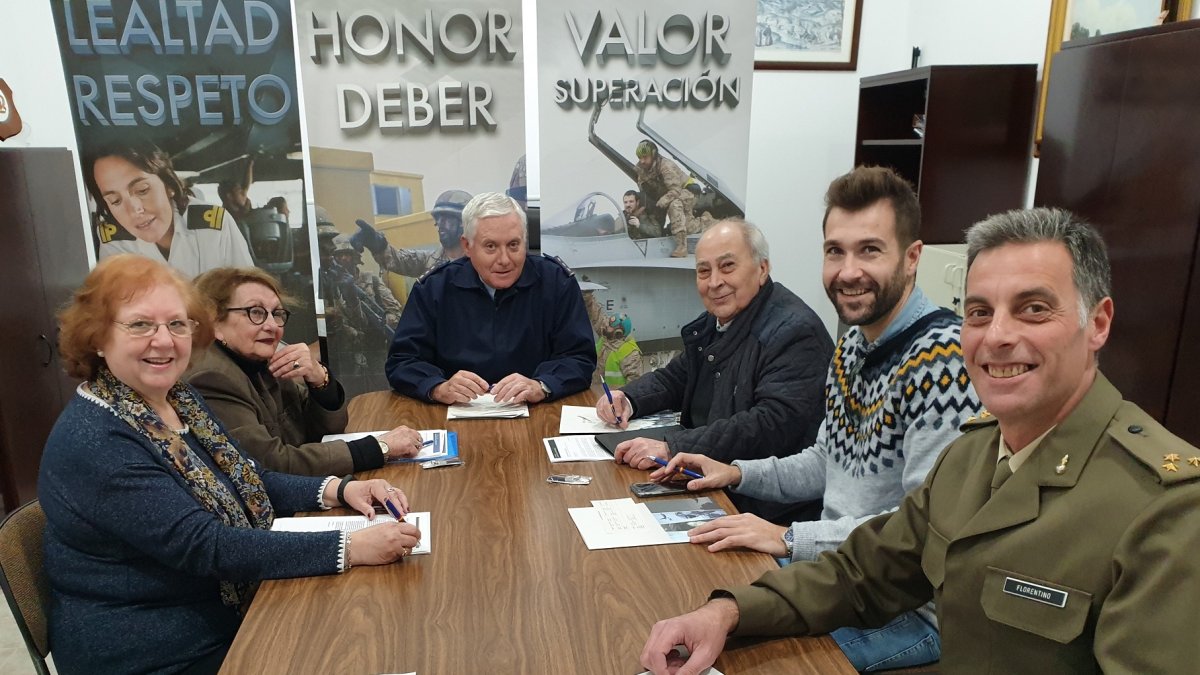 Jurado reunido en la Subdelegación de Defensa