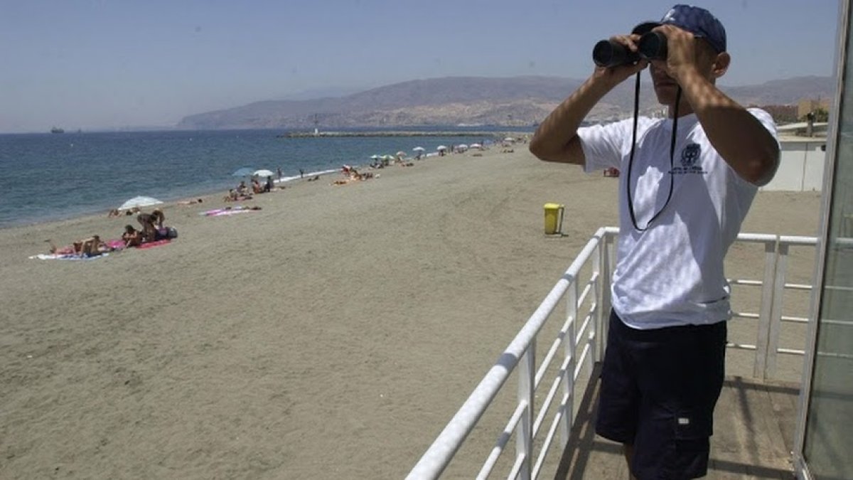 Polémica por los socorristas en las playas.