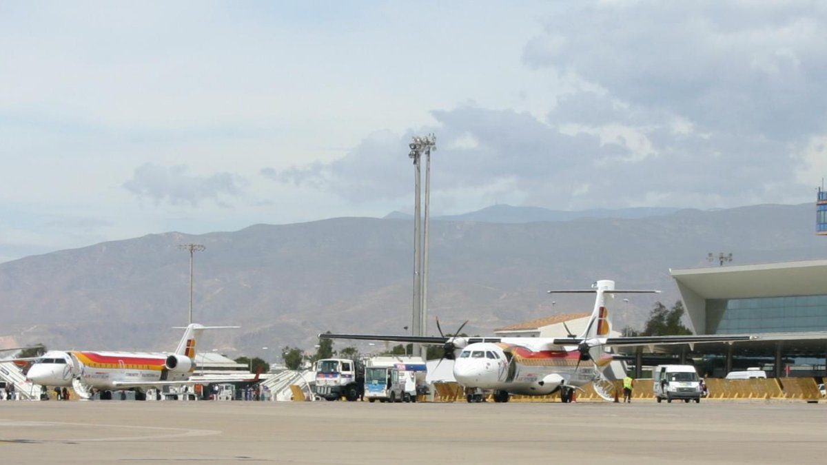 El aeropuerto de Almería podría llamarse ‘Antonio de Torres’.