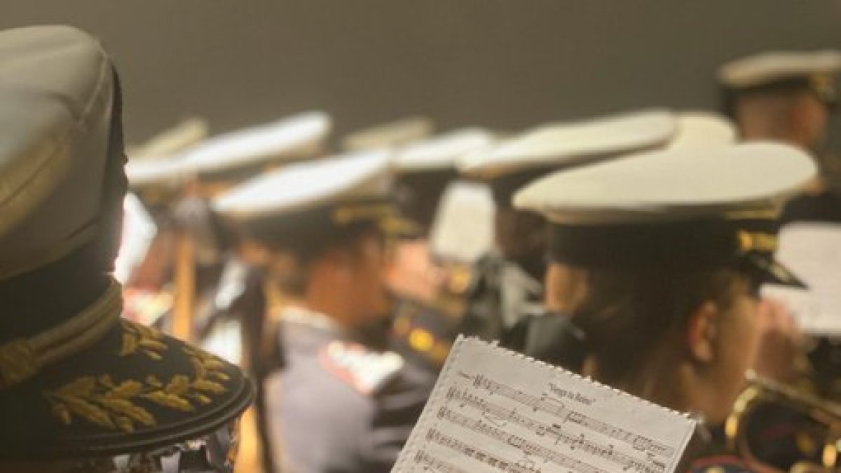 El Carmen de Almería y la banda del Cautivo de Málaga interpretaron juntas en Viator ‘En cuerpo y sangre’.