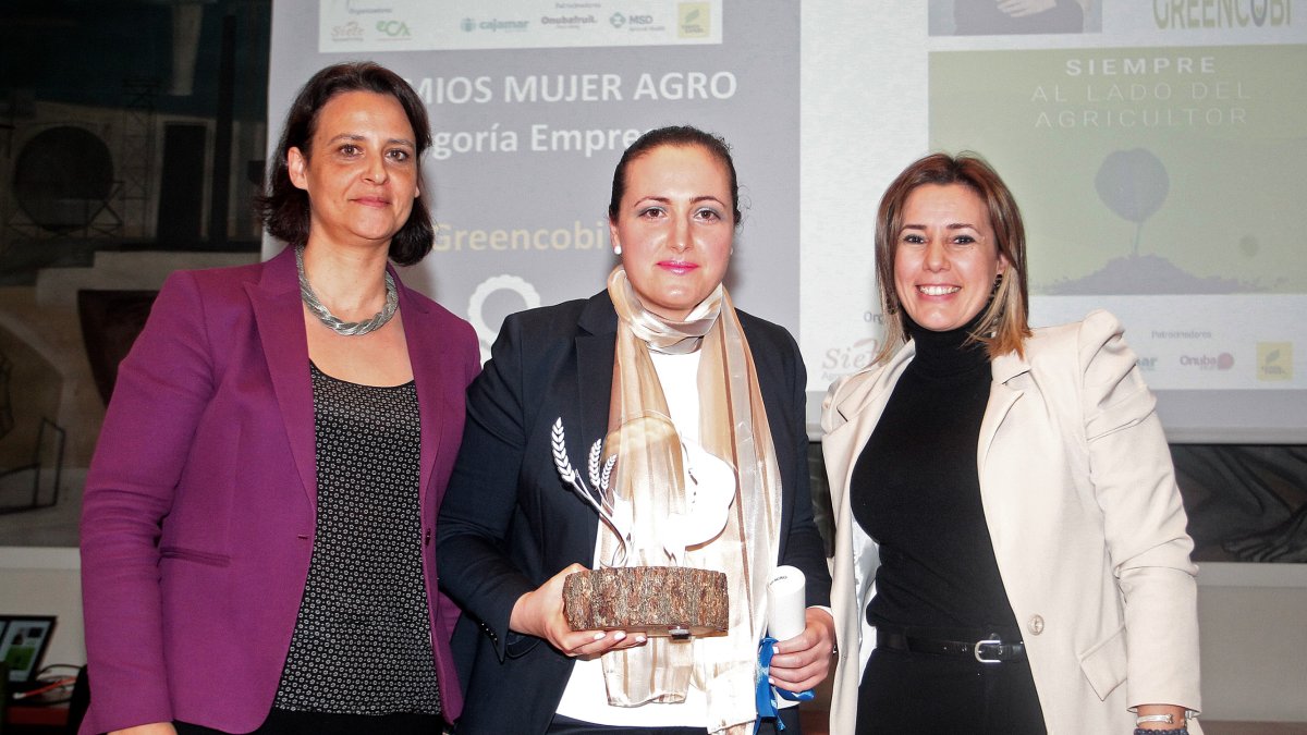 La entrega del galardón tuvo lugar en la Asociación Nacional de Ingenieros Agrónomos (ANIA).